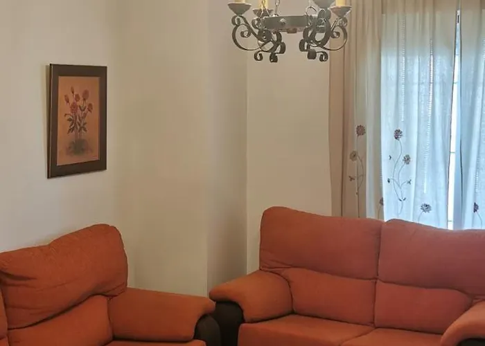 Hogareno Adosado En El Pueblo De Ardales