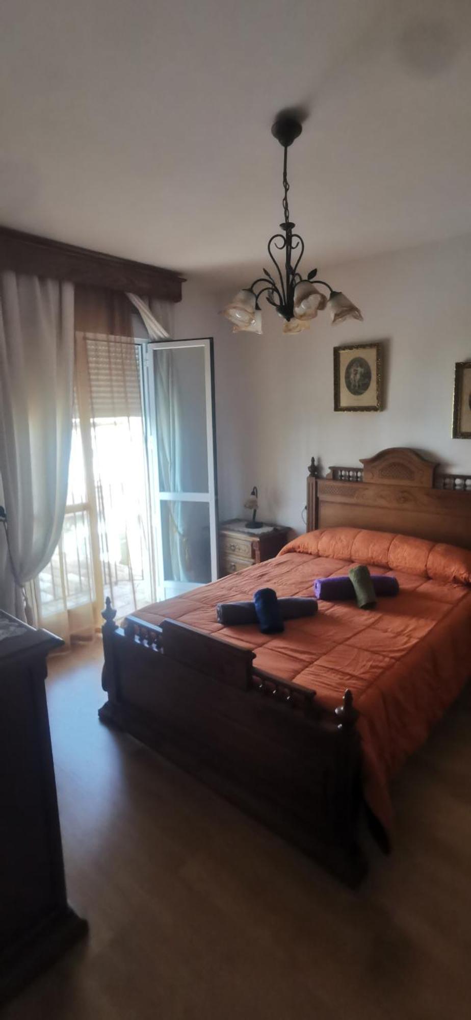 Holiday home Hogareno Adosado En El Pueblo De *